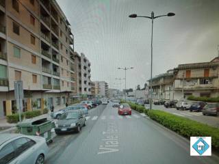 Garage in vendita a siracusa viale teracati