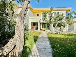 Villa in vendita a bari corso umberto i, 77
