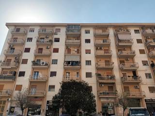 Appartamento in vendita a palermo via francesco la colla, 41