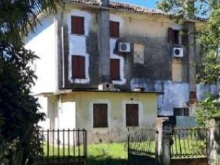 Appartamento all'asta a prata di pordenone via leonardo da vinci