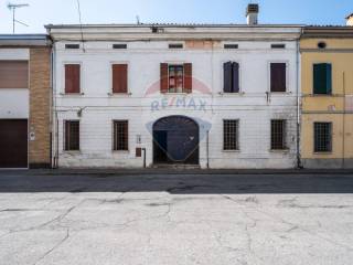 Villa a schiera in vendita a viadana via giusppe mazzini, 17