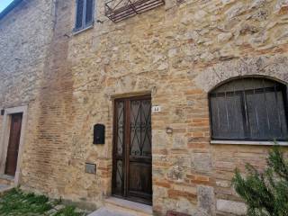 Villa a schiera in affitto a lugnano in teverina via camillo benso conte di cavour