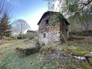Rustico in vendita a colico loc. san rocco