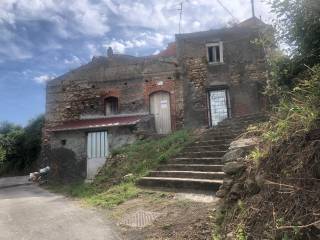 Colonica in vendita a barcellona pozzo di gotto scalinata chiesa, 4