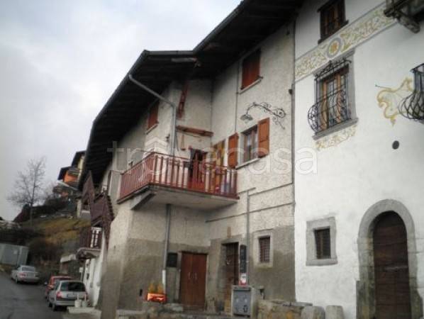Casa Indipendente in vendita a Dossena via Villa
