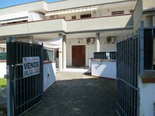 Appartamento in vendita a comacchio viale alpi orientali sud, 97