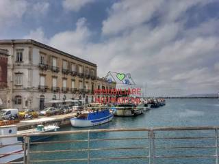 Appartamento in affitto a siracusa via camillo benso di cavour