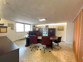 Ufficio in affitto a presicce-acquarica via della repubblica, 18