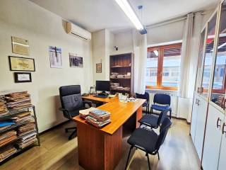 Ufficio in affitto a pescara via chieti, 42