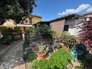 Villa a schiera in vendita a bascapè piazza della repubblica