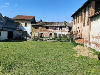 Rustico in vendita a livraga via san lazzaro, snc