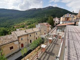 Casa indipendente in vendita a ovindoli via vecchia, 22