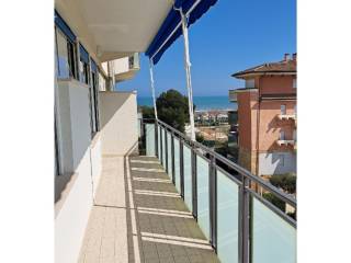 Appartamento in in affitto da privato a riccione viale guglielmo oberdan, 3