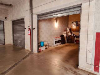 Garage in vendita a modugno via guglielmo oberdan, 7