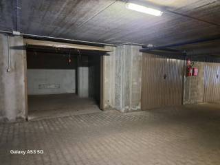 Garage in vendita a novara via rina musso