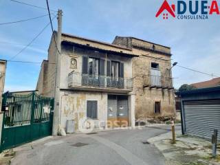 Villa in vendita a cesa via fratelli bandiera