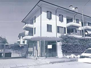Appartamento all'asta ad abbiategrasso via gaspare stampa, 11