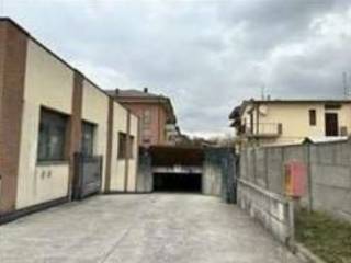 Garage in vendita ad arcore via galileo galilei, 74