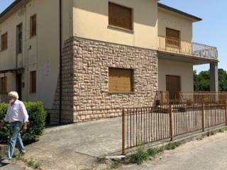 Villa bifamiliare in in vendita da privato a città di castello via cortonese, 34
