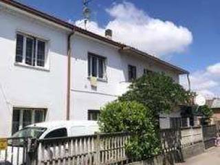 Casa indipendente all'asta a corana via fraz. ghiaie - via g. garibaldi, 1