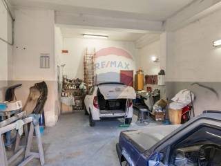 Garage in vendita a catania via giuseppe tomasi di lampedusa, 9