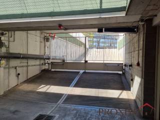Garage in vendita a torino corso francesco ferrucci, 153/a