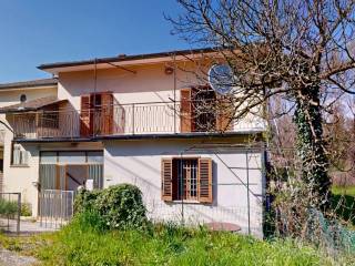 Casa indipendente in vendita a rieti via pistignano, 9