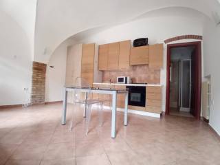 Appartamento in affitto a castiglione delle stiviere via giovanni chiassi, 80