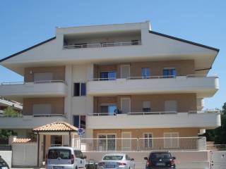 Appartamento in affitto ad aprilia via bucarest, 7b