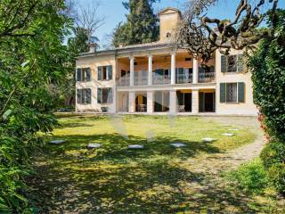 Villa in vendita ad albinea via chiesa di albinea, 23
