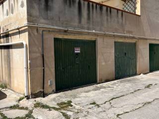 Garage in vendita a licata via gela, 124