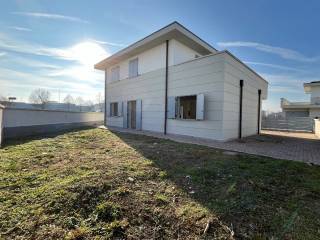 Villa in vendita a reggio nell'emilia via gorizia