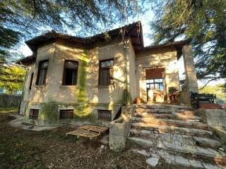 Villa in vendita a trieste via dei ginepri