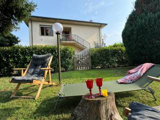 Villa bifamiliare in in vendita da privato a lucca strada provinciale del morianese, 477