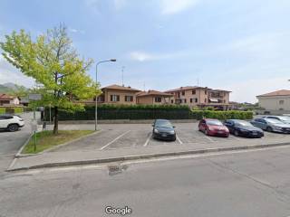 Garage in vendita a ponte lambro via alessandro volta, 30
