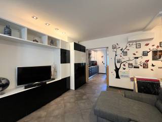 Appartamento in vendita a trieste via delle ginestre, 3
