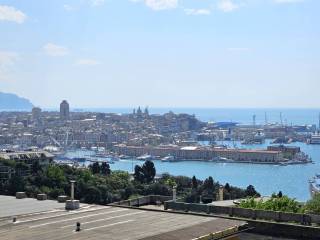 Appartamento in vendita a genova via faenza