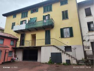 Appartamento in affitto a barzanò 