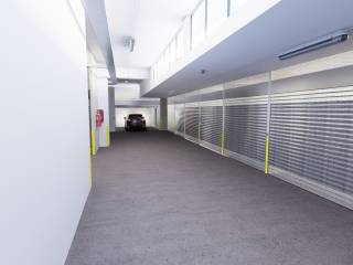 Garage in vendita a roma via di casal bruciato, 40