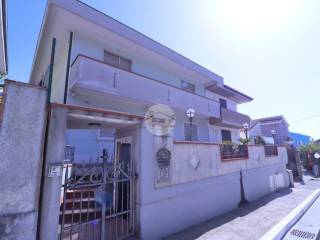 Casa indipendente in vendita a giulianova via cupa, 7