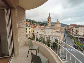 Appartamento in affitto ad alassio piazza sant'ambrogio