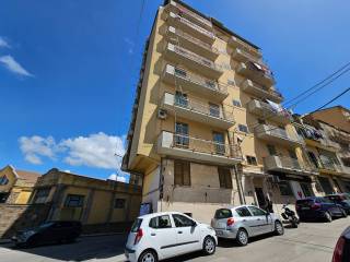 Appartamento in vendita a enna via s.f. d'assisi, 34