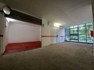 Garage in vendita a genova via pasquale berghini, 29