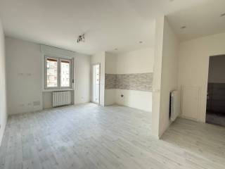 Appartamento in vendita a trieste viale gabriele d'annunzio, 41