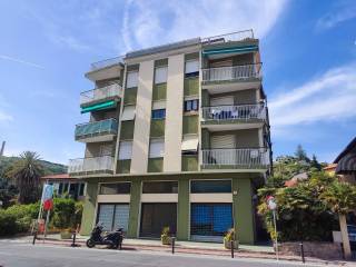 Appartamento in vendita a bordighera via arziglia, 21