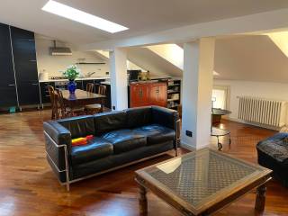 Mansarda in in affitto da privato a bologna via galliera, 33