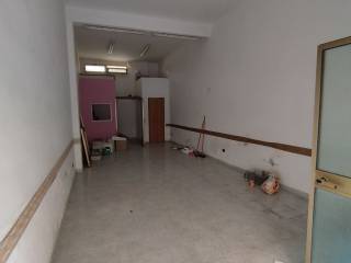 Garage in vendita a foggia via matteo luigi guerrieri, 64