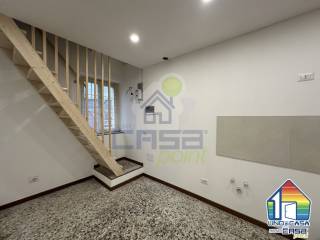 Casa indipendente in vendita a crema via vittorio veneto