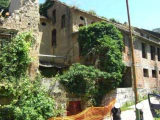 Appartamento all'asta a solofra via felice de stefano, 88, 83029 solofra av, italia
