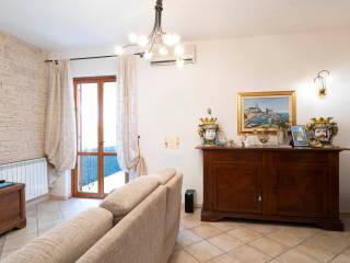 Appartamento in vendita ad aci sant'antonio via san giovanni santa maria la stella, 55